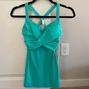 NWT Lululemon wrap it up tank size 4 Bali breeze